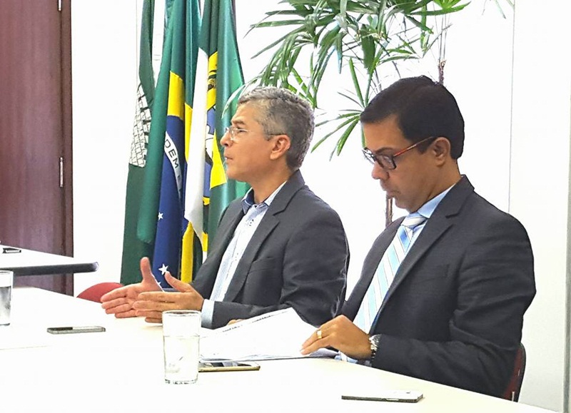 Dr. Marcos Lima de Freitas e o adv Klevelando Santos