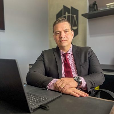 ADVOGADO CESAR MAIO