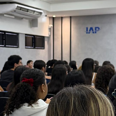 Colégio IAP oferta bolsas se estudos