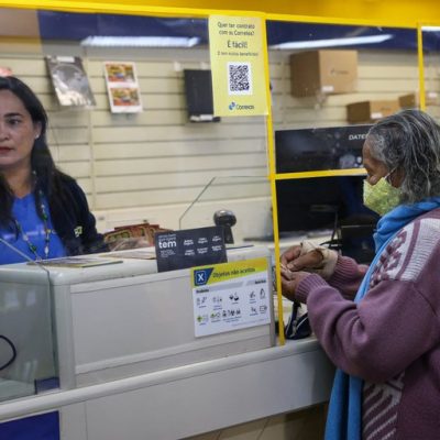 A parceria com os Correios amplia de forma significativa a rede de atendimento presencial para beneficiários do INSS, especialmente em localidades sem unidades próprias do INSS - Foto: Antonio Cruz/Agência Brasil