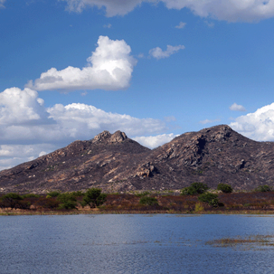 Serra entre Caicó e Jucurutu (Foto: Zig Koch / Agência Nacional de Águas e Saneamento Básico - ANA)