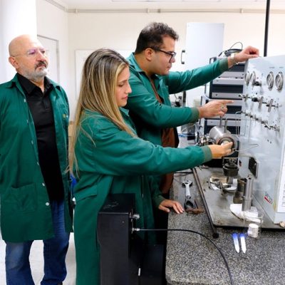 Impactos da invenção podem ser percebidos em tecnologias relacionadas à purificação de água e à remoção de contaminantes. Foto: Cícero Oliveira – Agecom/UFRN