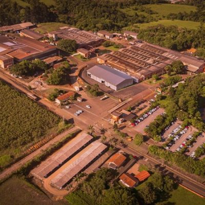 Parque fabril da RIO, localizado na cidade de Rio do Sul (SC), com área total disponível de 1.000.000 m2. Crédito: RIO