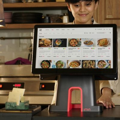 Descubra as melhores soluções online para restaurantes pequenos e médios e otimize seu negócio com inovação e praticidade.