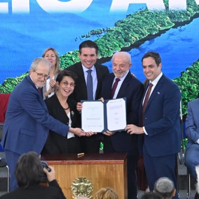 O lançamento foi feito pelo presidente Lula, diretora Socioambiental do BNDES, Tereza Campello, e do presidente do BNB, Paulo Câmara. (FOTO: Gabriel Andrade)